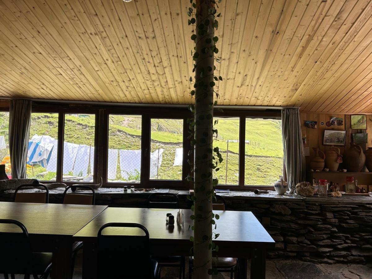 Shio's Stonehouse in Tusheti Hostel Buitenkant foto